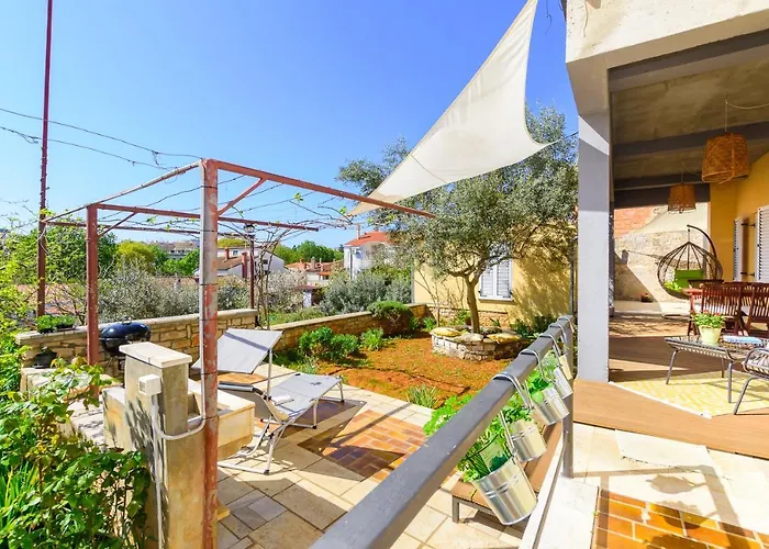 Macan, Beautiful Oasis