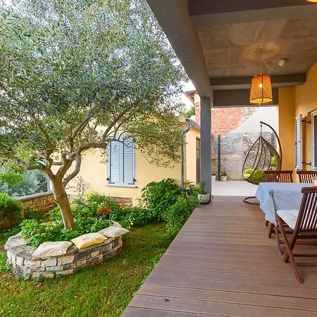 Macan, Beautiful Oasis Apartment *