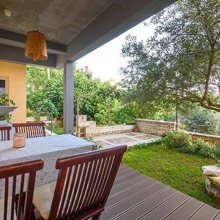 Macan, Beautiful Oasis דירה פולה